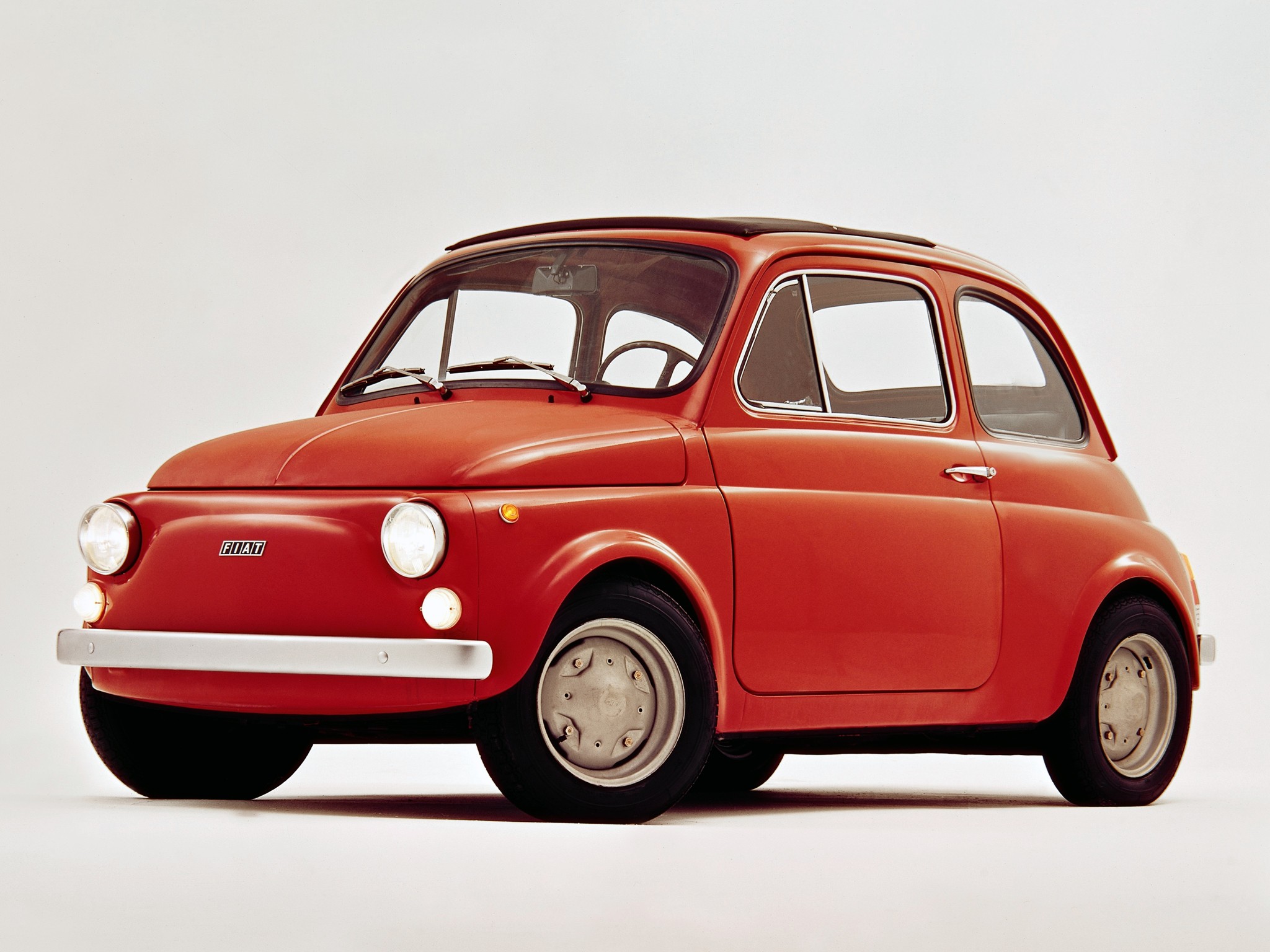 Red Fiat 500 R/Rinnovata